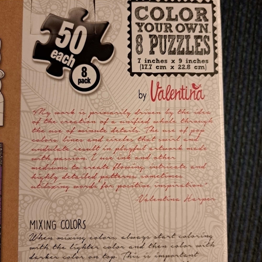 Color your own puzzles 8 puzzles & 24 Crayola pencil crayons - Picture 3 of 6